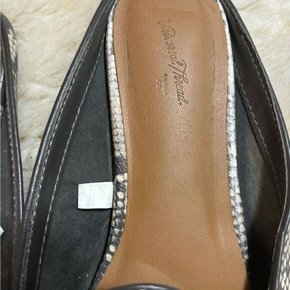 Universal Thread Faux Snakeskin Flats Women's Slip On Shoes Size 9 - Picture 3 of 9